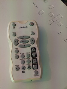 Casio XJ-M141 Laser/LED hübriid projektor, projektori ekraan (3 foto / 6)