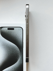 iPhone15 PRO Max 256GB белый (3 фото из 5)