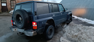 Nissan Patrol GR/Y60 (3 foto / 8)