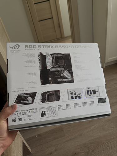 ASUS ROG STRIX B550-A GAMING ATX AM4 emaplaat