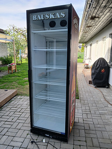 Холодильник (охлаждающий шкаф) Frigoglass MAX-700 с стеклянной дверью (1 фото из 10)