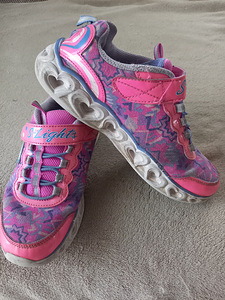 Tossud Sketchers, 35 (2 foto / 3)