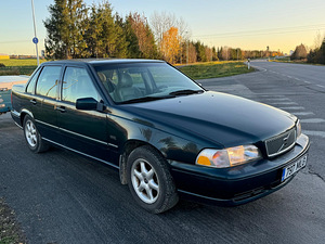 Volvo S70 2.4 125kW (2 foto / 8)