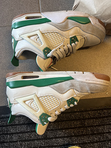 Jordan 4 (2 фото из 4)