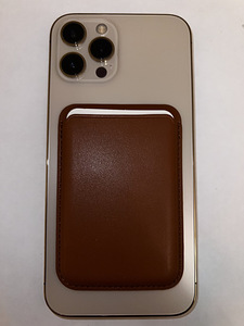 Kaarditasku Apple iPhone Leather Wallet MagSafe картодержате (8 foto / 9)