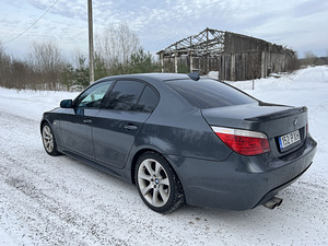 BMW 530d 2007 173kw Facelift (9 foto / 15)