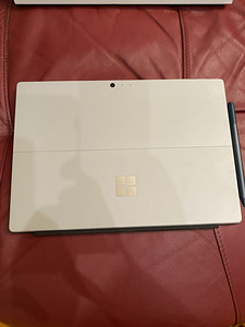 Microsoft Surface Pro 6, 16GB RAM, 256GB SSD (4 foto / 6)