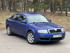 Skoda Superb РЕГ ОПЛАЧЕН (1 фото из 7)