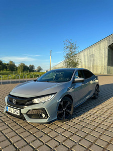 Honda Civic Sport Plus 1.5 134kw (14 foto / 15)