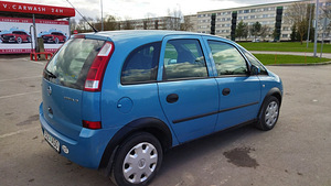 Opel Meriva (6 фото из 8)