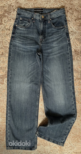 Новые джинсы Guess для девочки на рост 150/154см.