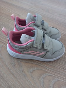 Tossud ADIDAS s.24 (4 foto / 5)