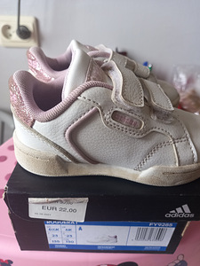 Tossud ADIDAS r.23 (1 foto / 6)