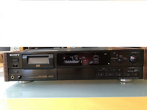 Sony DTC-60ES DAT kassettdekk, hooldatud (1 foto / 10)