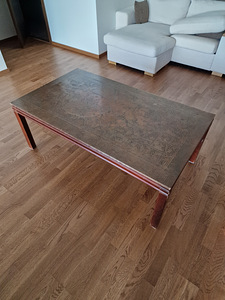 Tume puidust diivanilaud L140×W80xH52 cm (2 foto / 6)