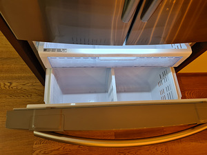 Двухкамерный холодильник Samsung H177xL90xW70см (10 фото из 10)