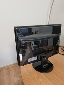 Monitor 22"LG - W2252TQ-PF (3 foto / 7)