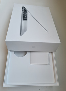 Apple MacBook Pro 13' 2017 (7 фото из 8)