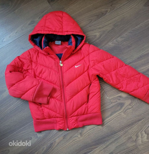 Оригинальная зимняя куртка Nike 128-140 см (фото #1)