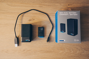 GoPro kahe aku laadija + aku MAX (2 foto / 2)