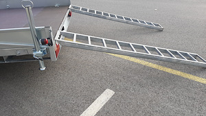 Müüa autotreiler 2200kg kandejõuga (3 foto / 5)