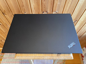 Lenovo T14 Gen 1 (1 foto / 6)