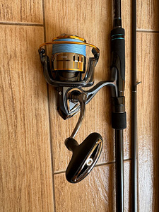SPINNING RAZOR NAZURA + Ryobi Ecusima Pro LT4000S (2 foto / 3)