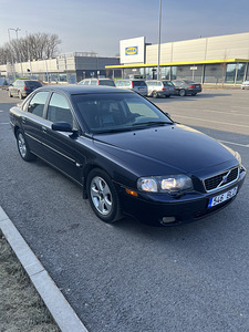 M: Volvo S80 2.4 D5 120kw (2 foto / 12)