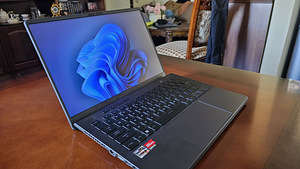 Asus ROG 14, Ryzen7 16GB 1000GB RX6700S (1 foto / 7)