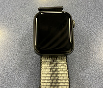 Apple Watch Series 5 GPS, 44mm Space Gray Aluminum case Loop