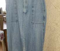 Продам 2 джинсовые- стильные юбки