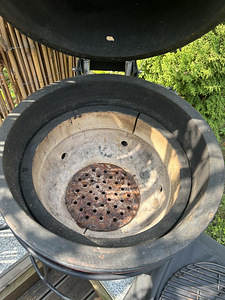 Керамический гриль Kamado Joe Junior (4 фото из 6)