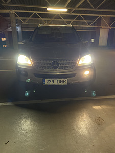 Mercedes-benz ML320 w164 2006 (2 foto / 5)