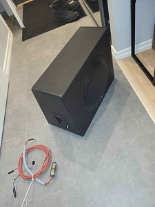 Rockford Fosgate P300-10 aktiiv subwoofer, 10″ 300W RMS (1 foto / 2)