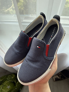 Tennised Tommy Hilfiger 30 (2 foto / 4)