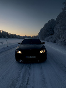 BMW 740d F01 (1 foto / 15)