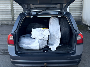 Volvo V70 2.4d 120kW (14 foto / 14)