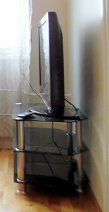 TV alus televiisori laud klaasist 80x45x45 (2 foto / 2)