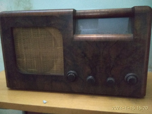 RET 653V (1 foto / 2)