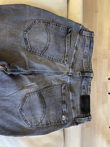 Tommy Jeans (4 foto / 5)