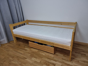 Led valgustusega narivoodi + madratsid (3 foto / 3)