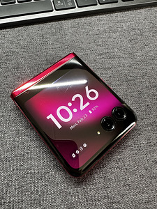 MOROLA RAZR 40 ULTRA 256GB (1 foto / 8)