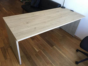 Suur laud (kirjutuslaud, kontorilaud, arvutilaud) (4 foto / 7)