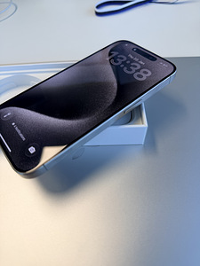 iPhone 15 Pro 256Gb Natural Titanium (4 foto / 7)