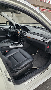Mercedes-Benz E250CDI 4MATIC 150KW S212 (11 foto / 15)