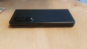 Samsung Z fold 3, 512 gb, 5G - UUED EKRAANID (1 foto / 5)