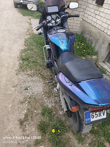 Yamaha fzs 600 2000. (2 foto / 4)