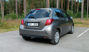 Toyota Yaris 1.3 73kW 2017 (7 foto / 15)