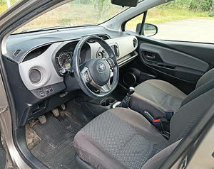 Toyota Yaris 1.3 73kW 2017 (9 foto / 15)