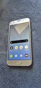 Samsung galaxy j3 2017 (2 foto / 4)